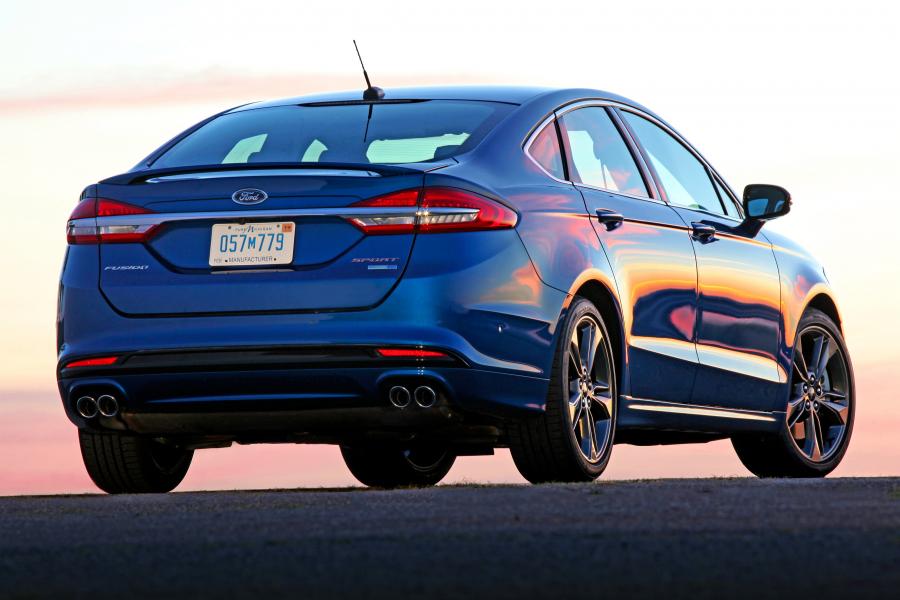  Ford Fusion Sport 2016 года  (фото 21 из 30)